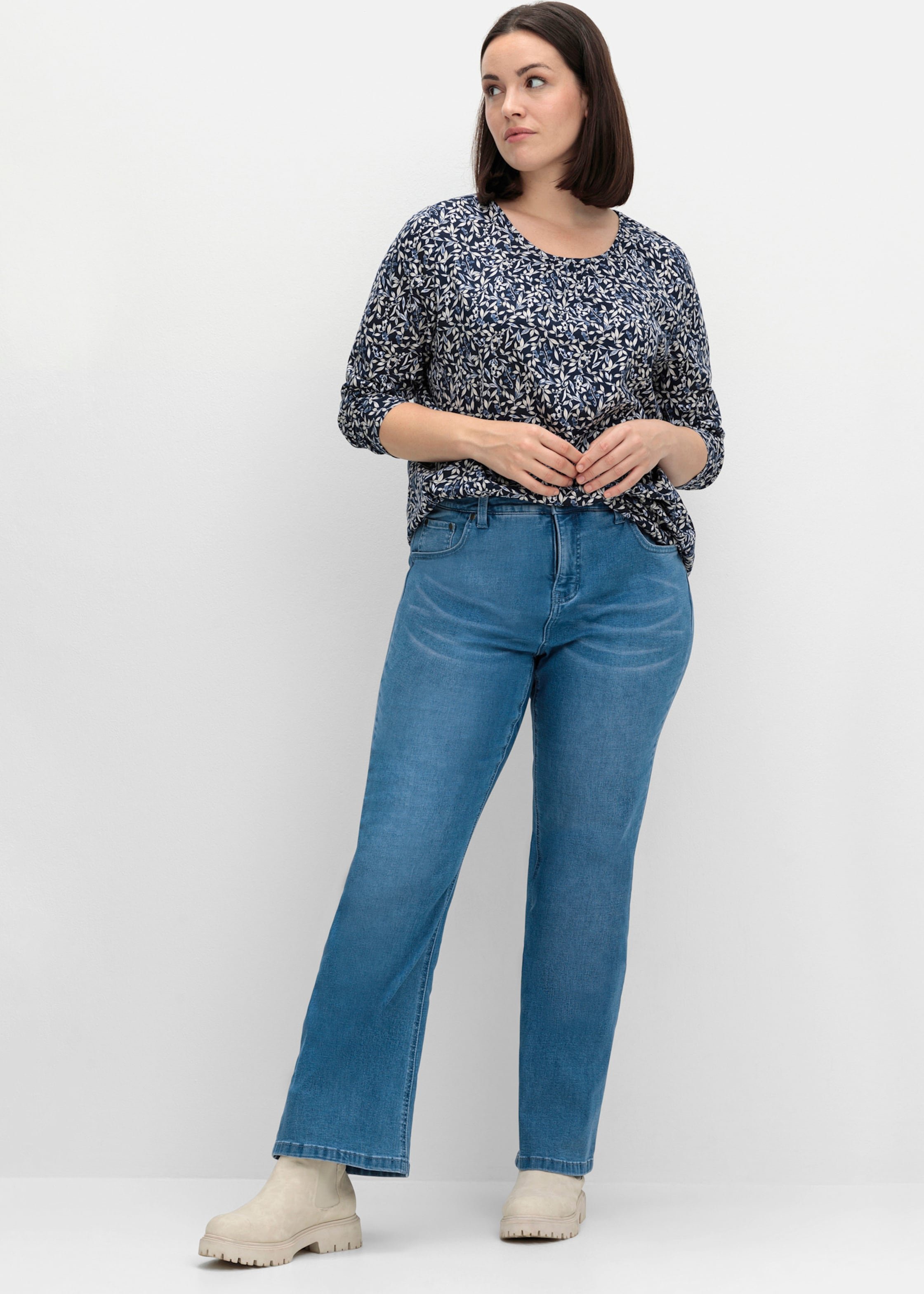 Sheego Langarmshirt mit Blüten-Dessin