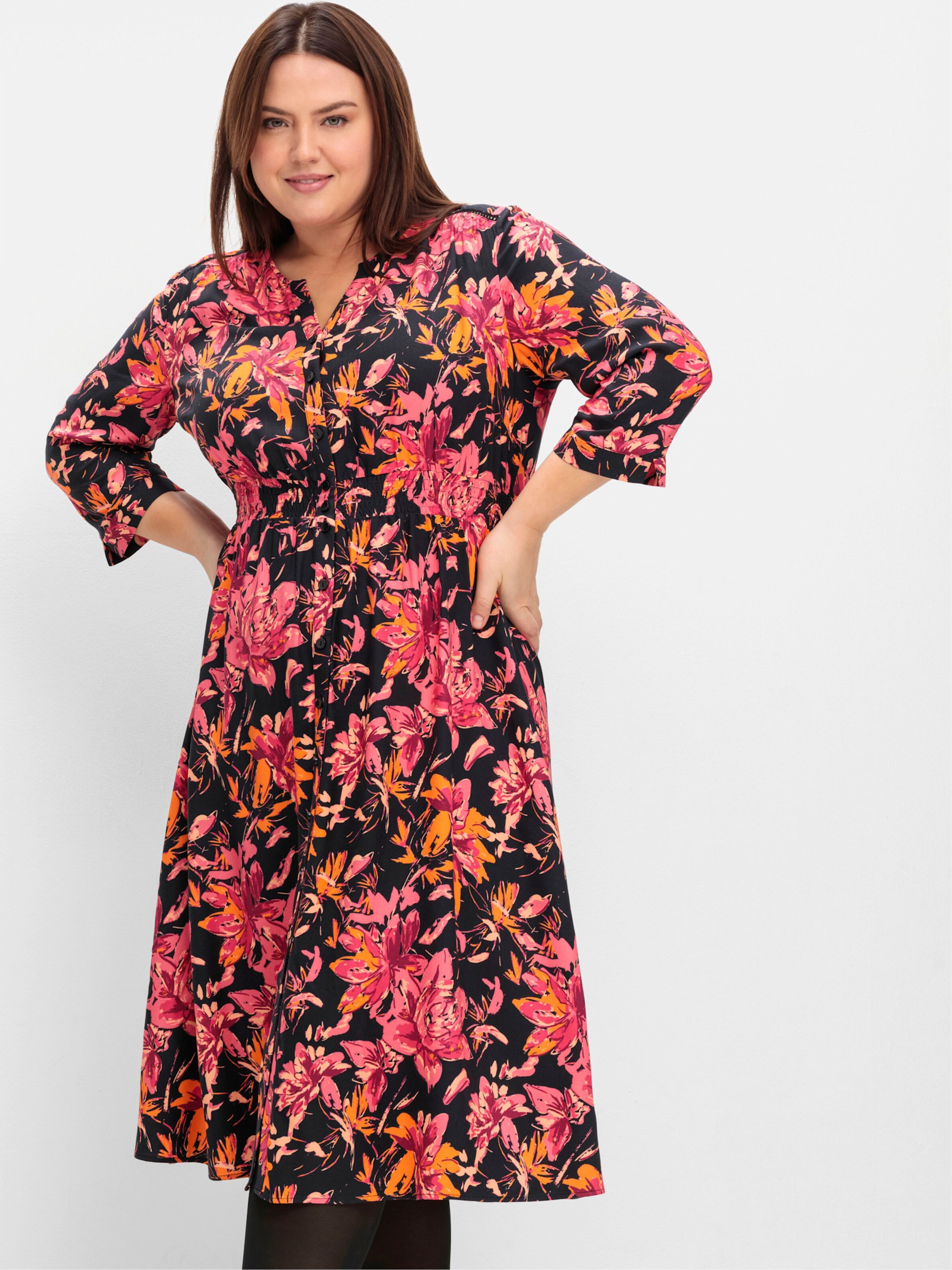 Sheego Druckkleid mit gesmokter Taille, Midi-Länge