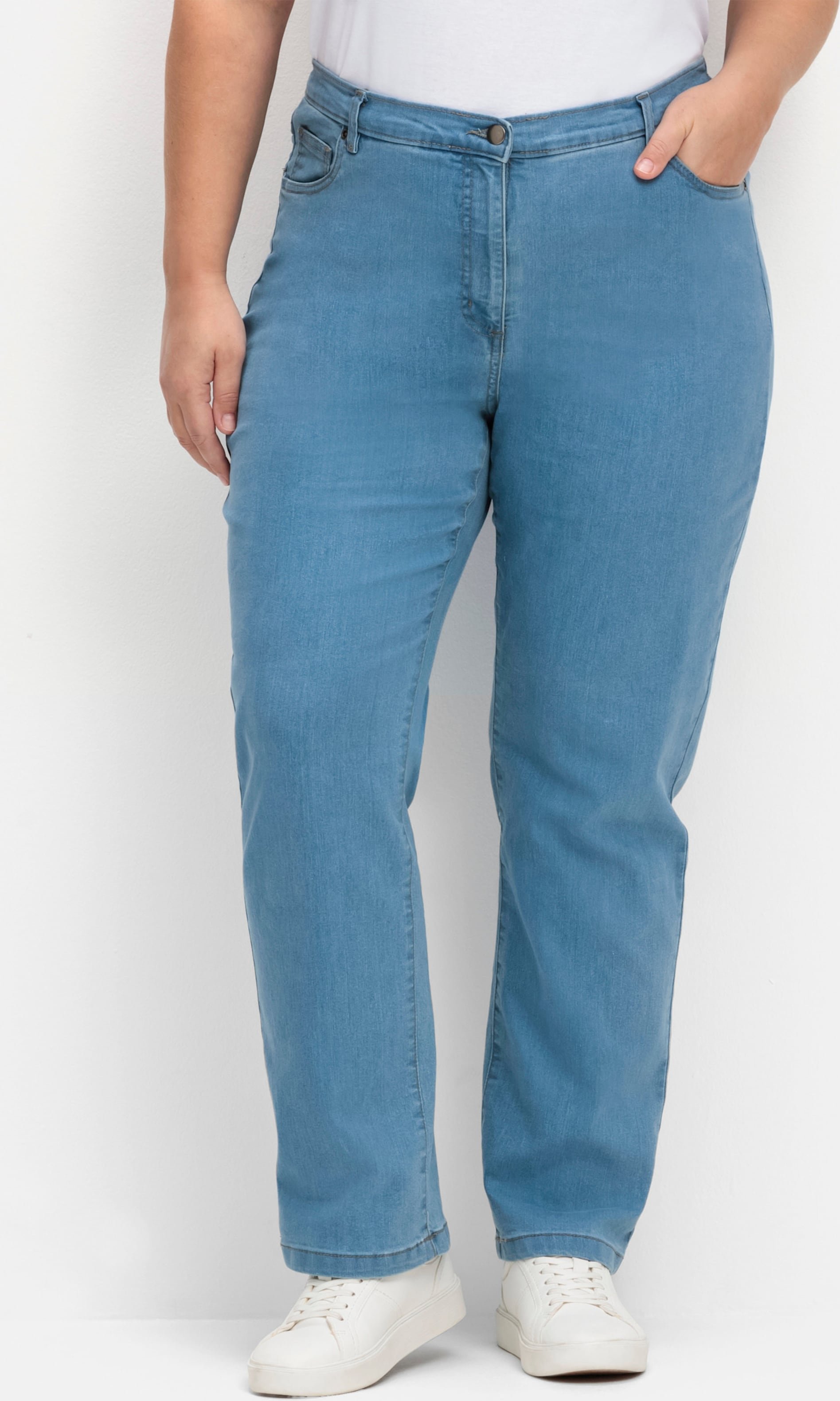 Thumbnail - Sheego 5-Pocket-Jeans mit Stickerei-Motiv