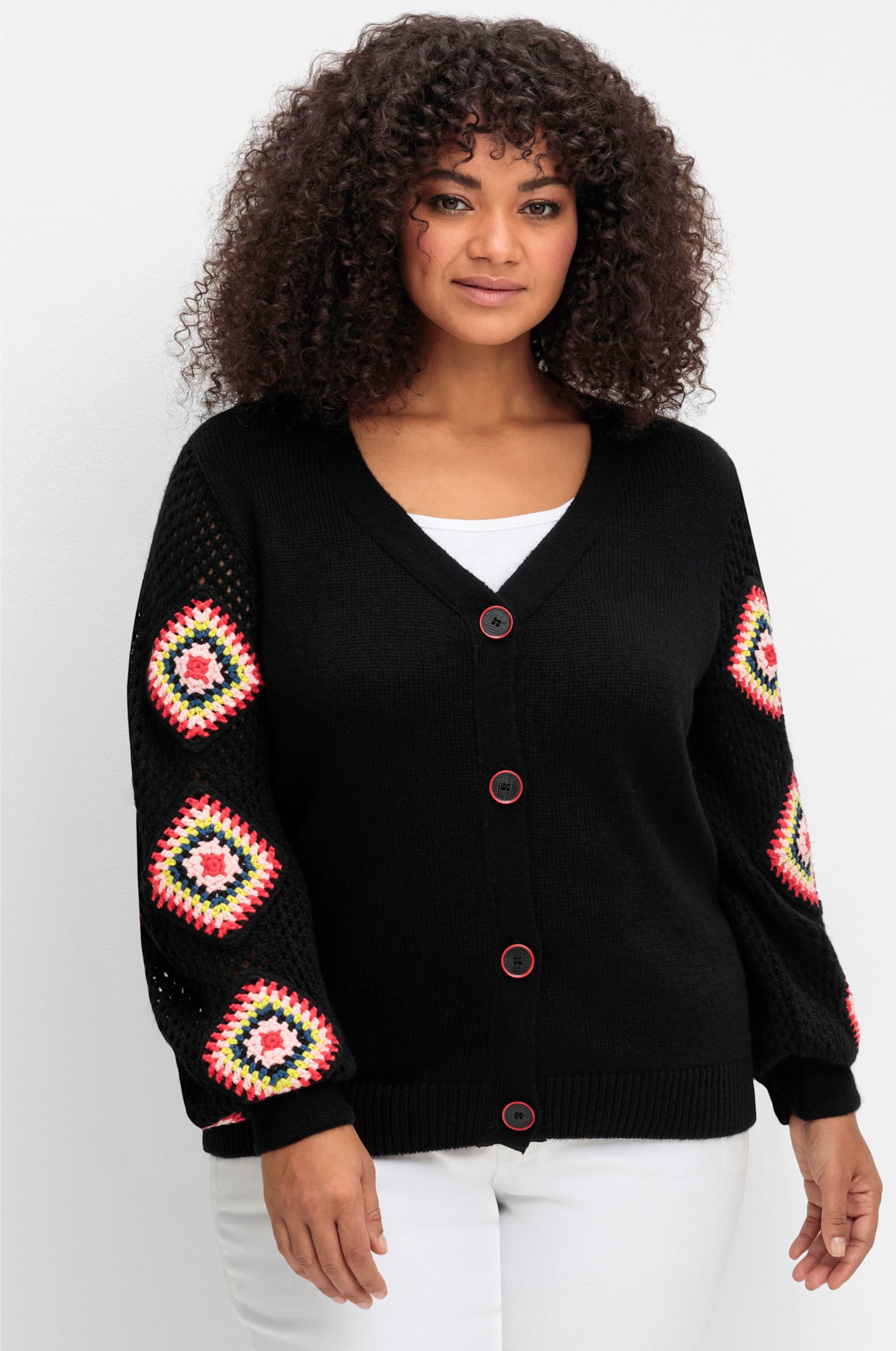 Sheego Strickjacke mit Häkel-Patches
