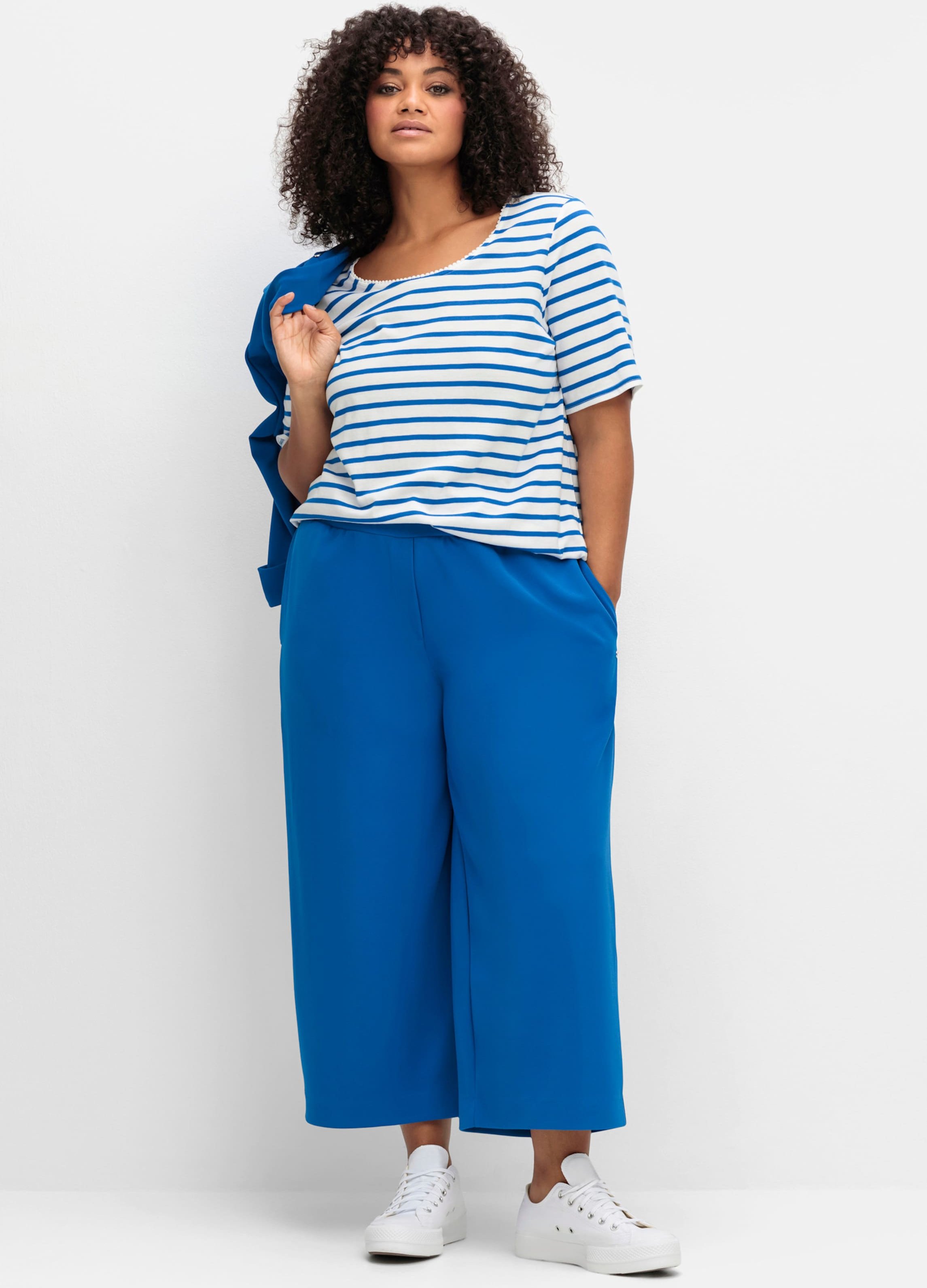 Sheego Rundhalsshirt mit Streifenmuster