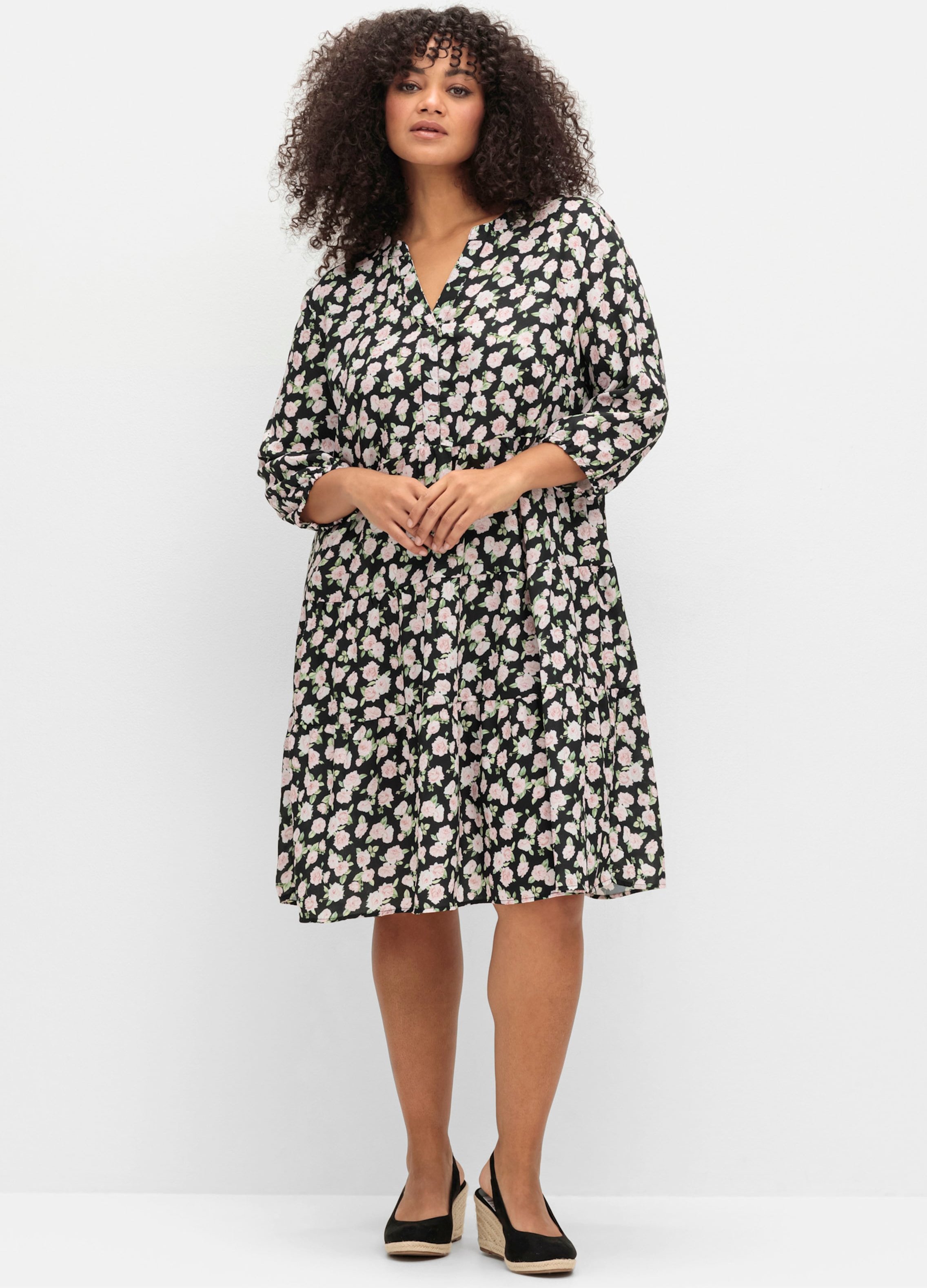 Sheego Blumenkleid mit stufigem Rock