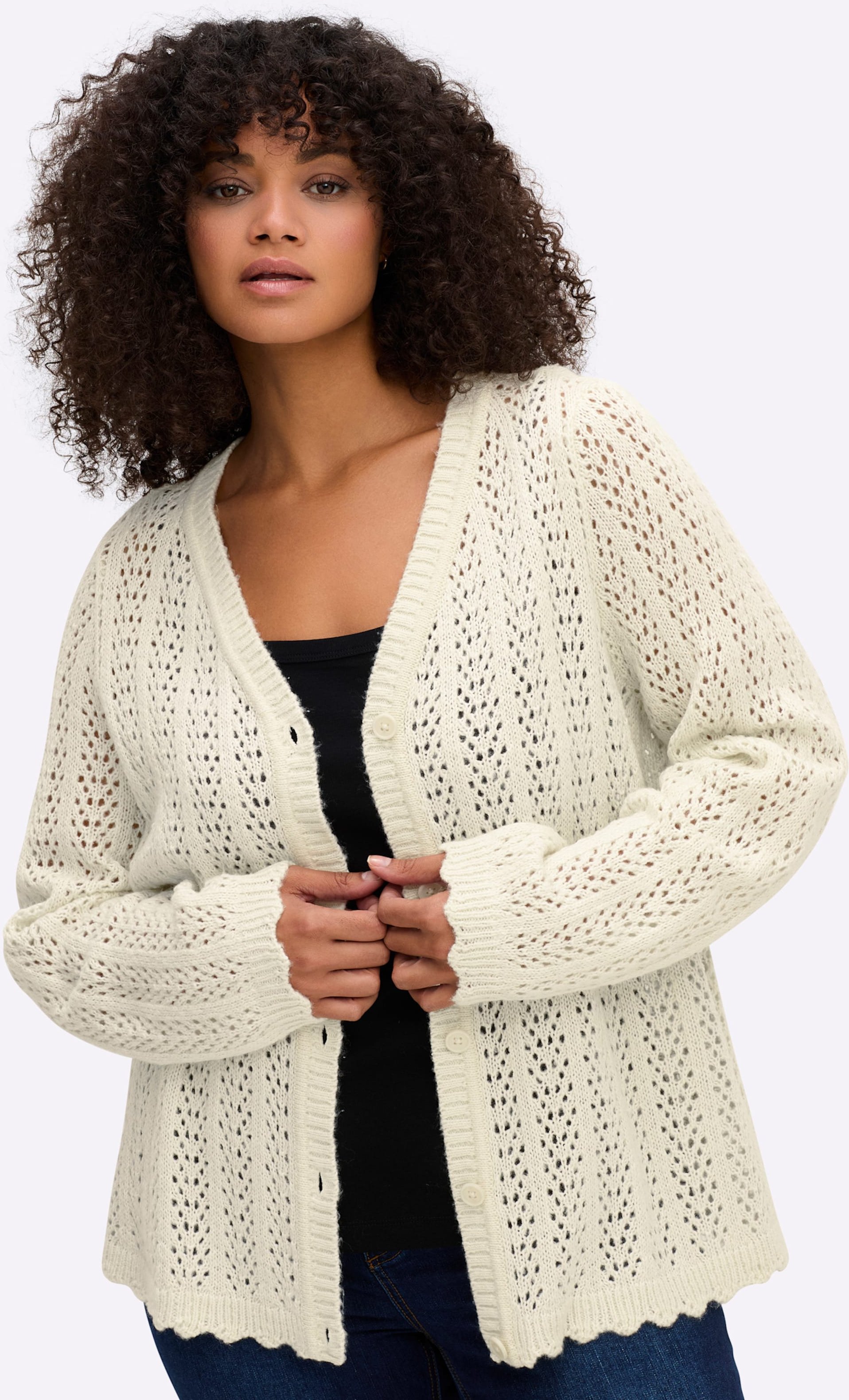 Sheego Ajourstrickjacke in kurzer Form