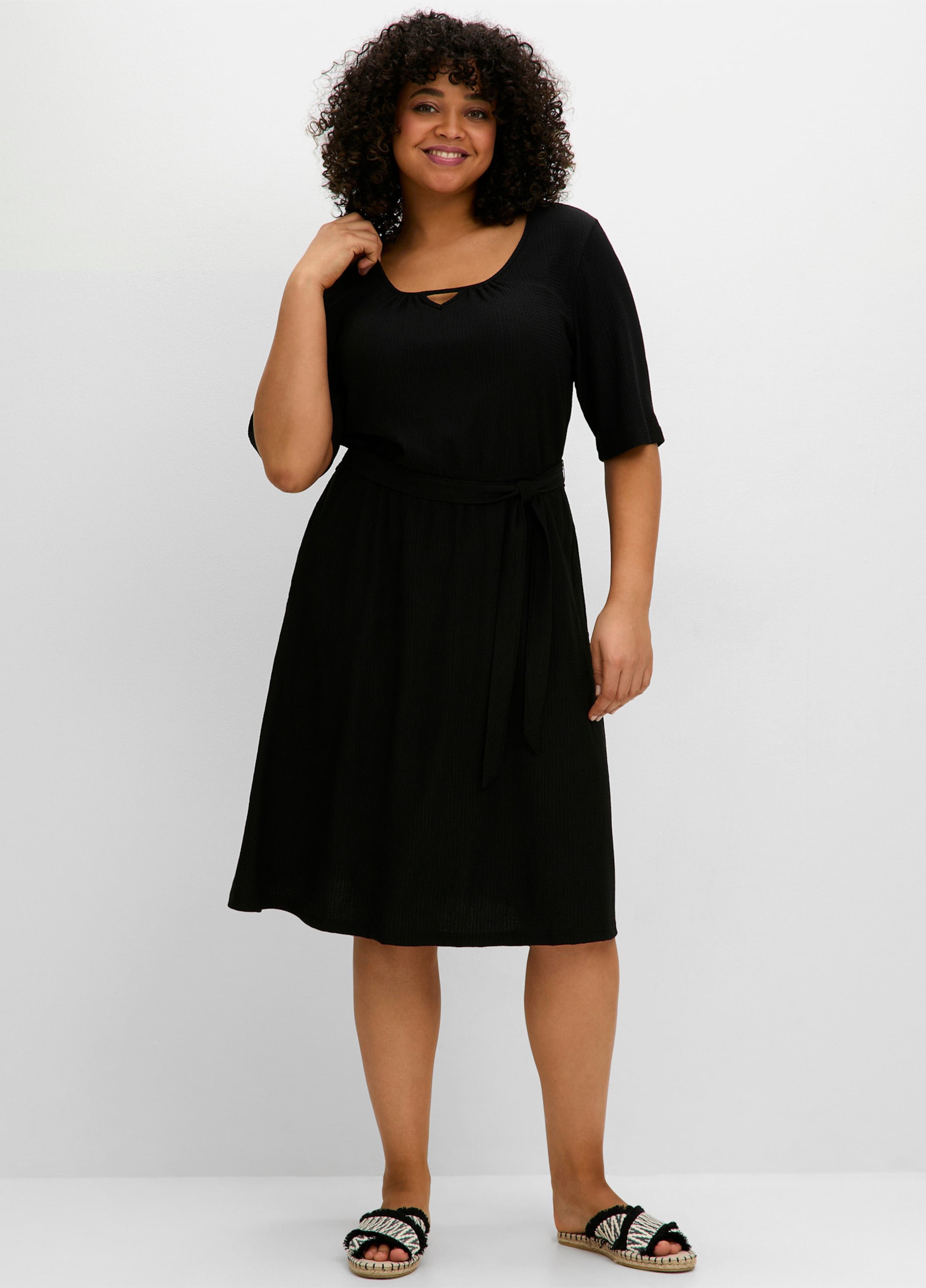 Sheego Jerseykleid mit Bindegürtel