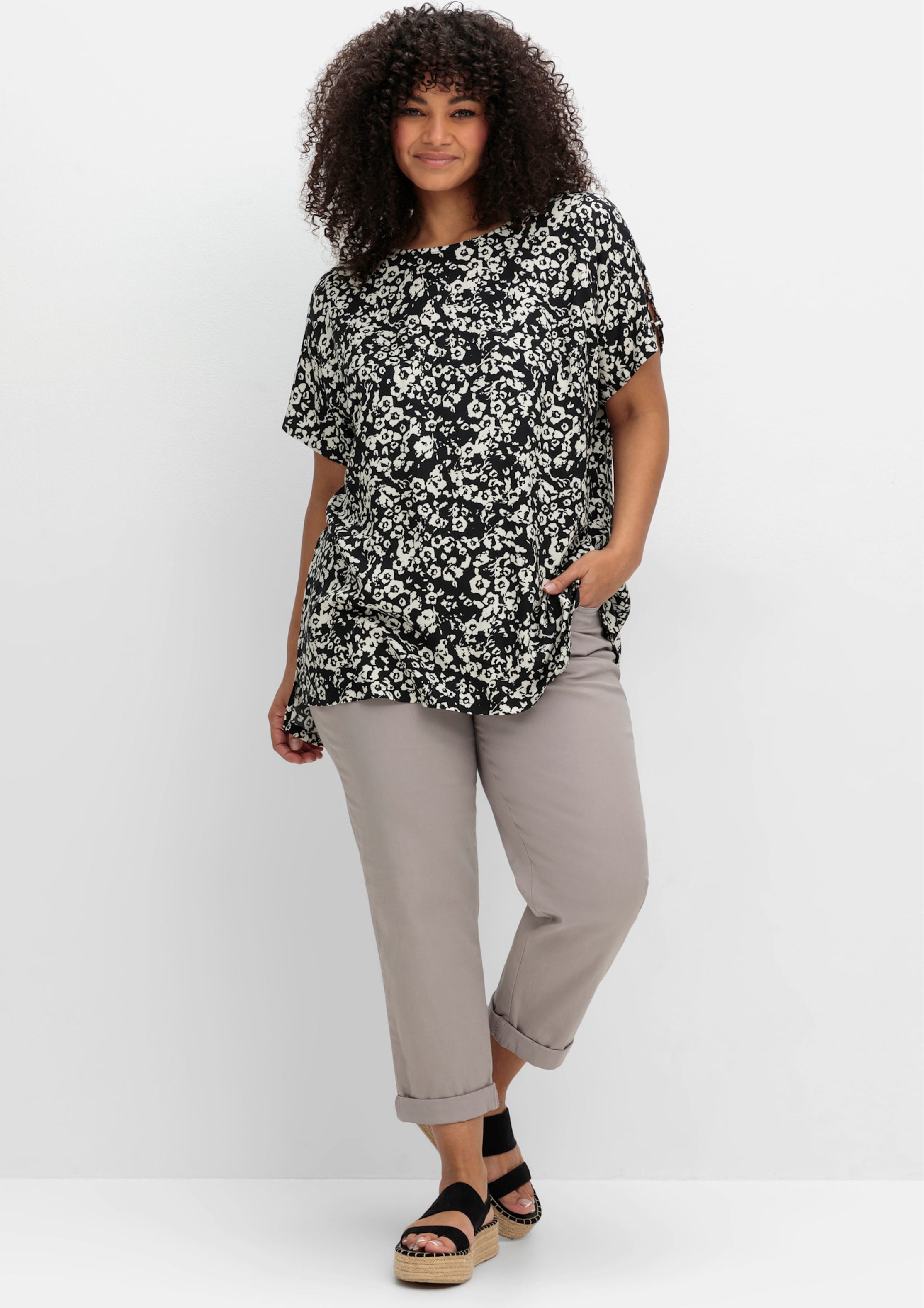 Sheego Tunika mit Cut-outs an den Ärmeln