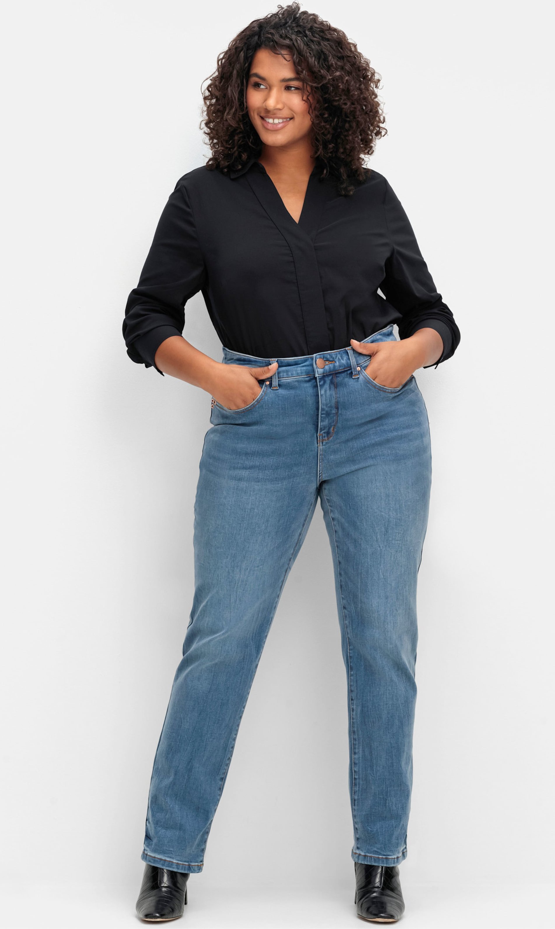 Sheego Gerade Jeans mit Bodyforming-Effekt