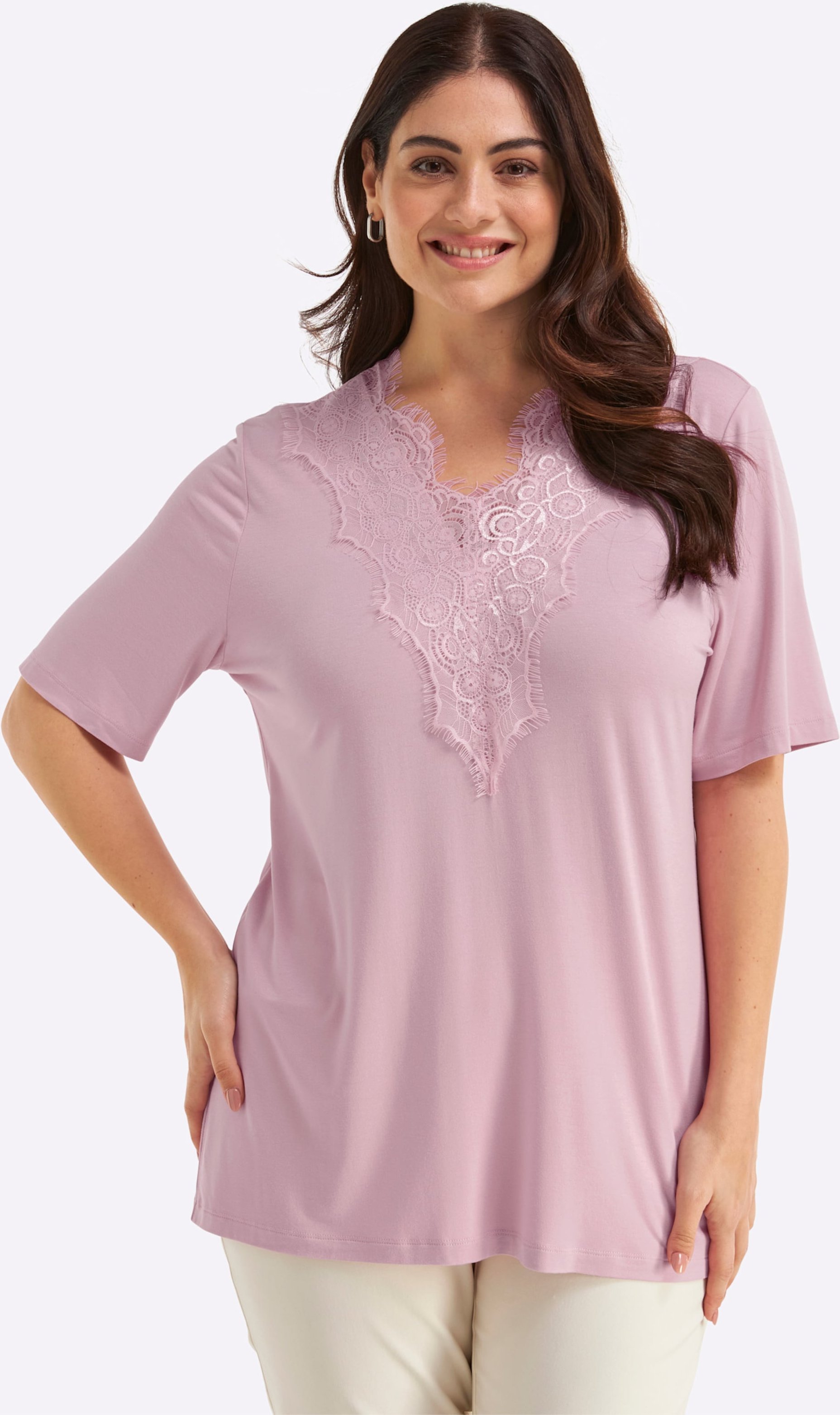 Sheego Spitzenshirt mit beidseitigem, tiefem V
