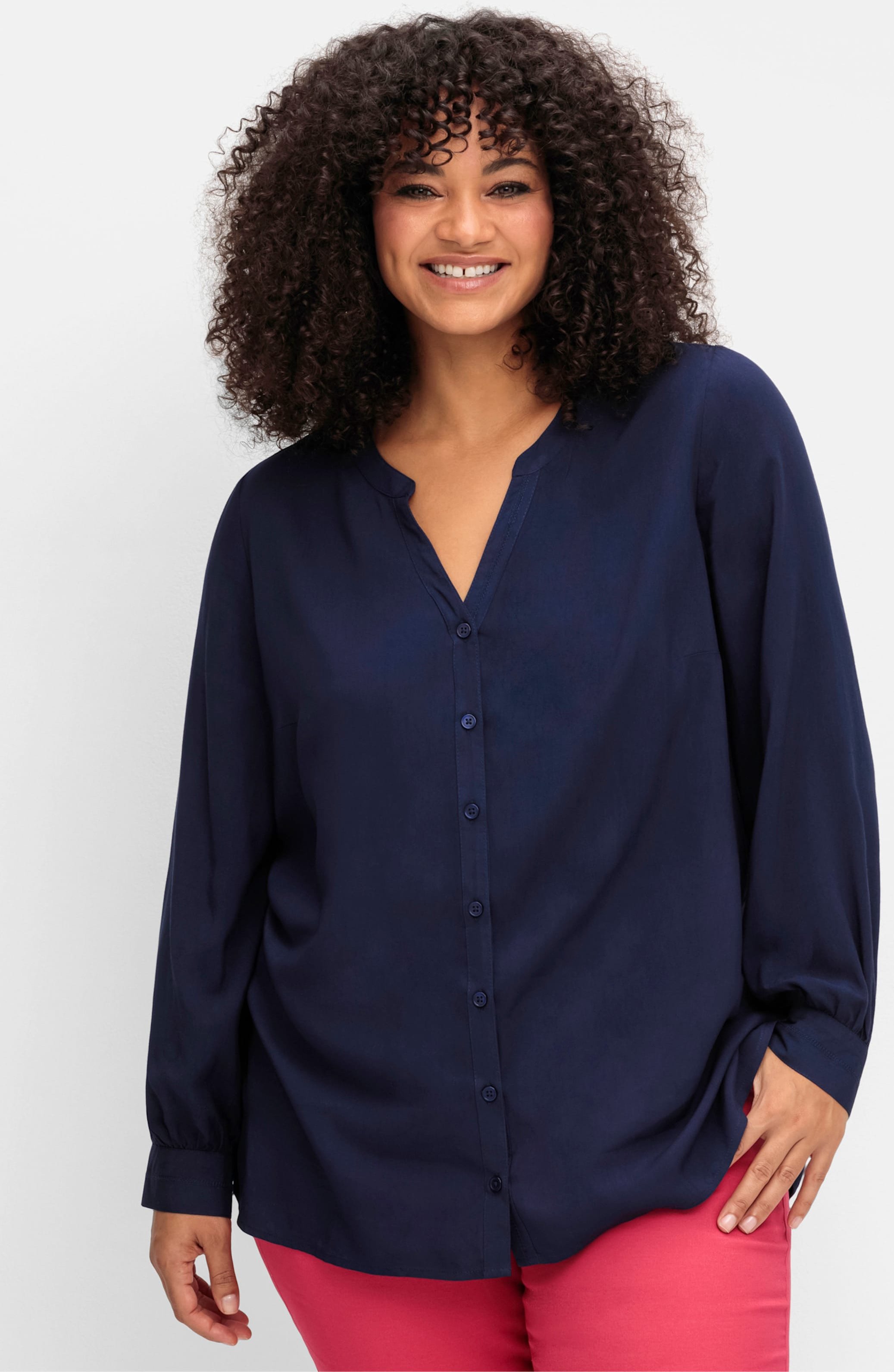 Sheego Longbluse mit tonigen Stickereien
