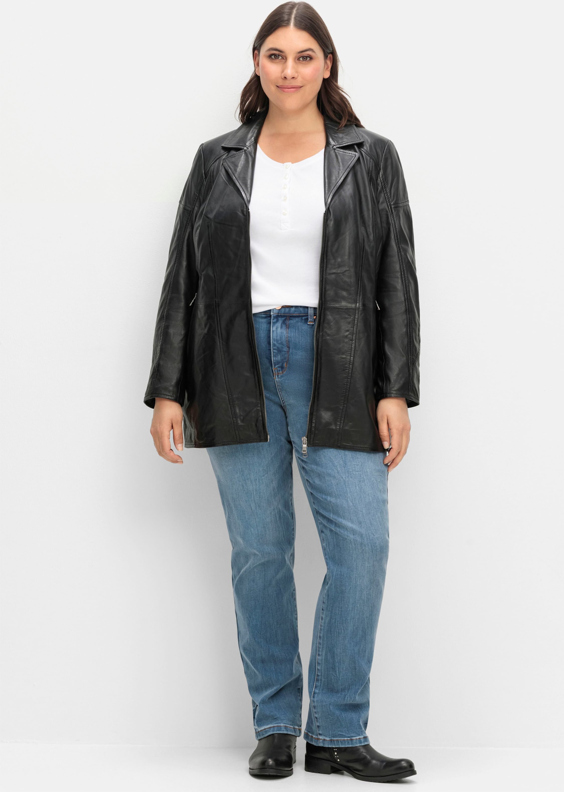 Sheego Lederjacke in langer, leicht taillierter Form