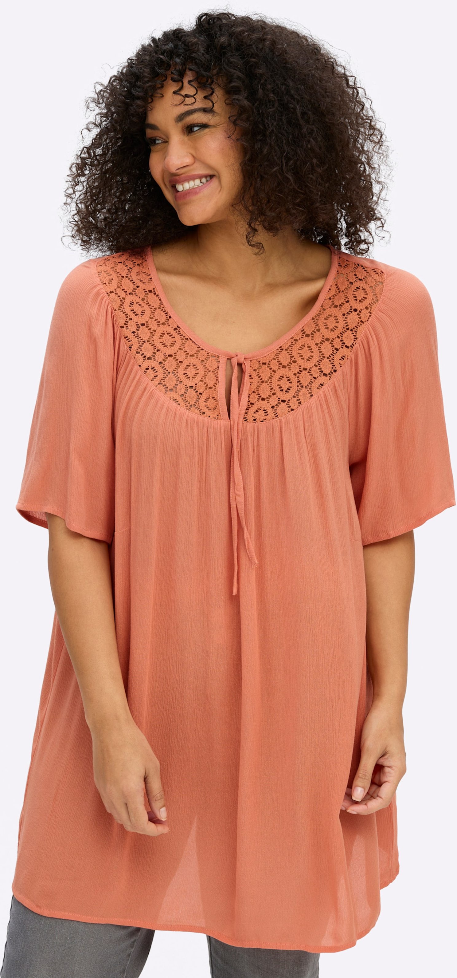 Sheego Tunika mit Spitzen-Einsatz