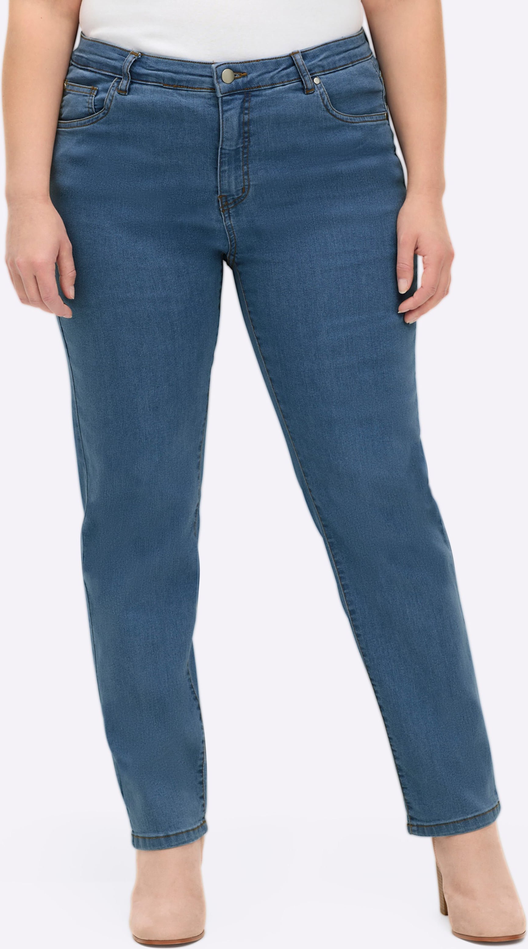 Sheego 5-Pocket-Jeans mit bestickten Gesäßtaschen