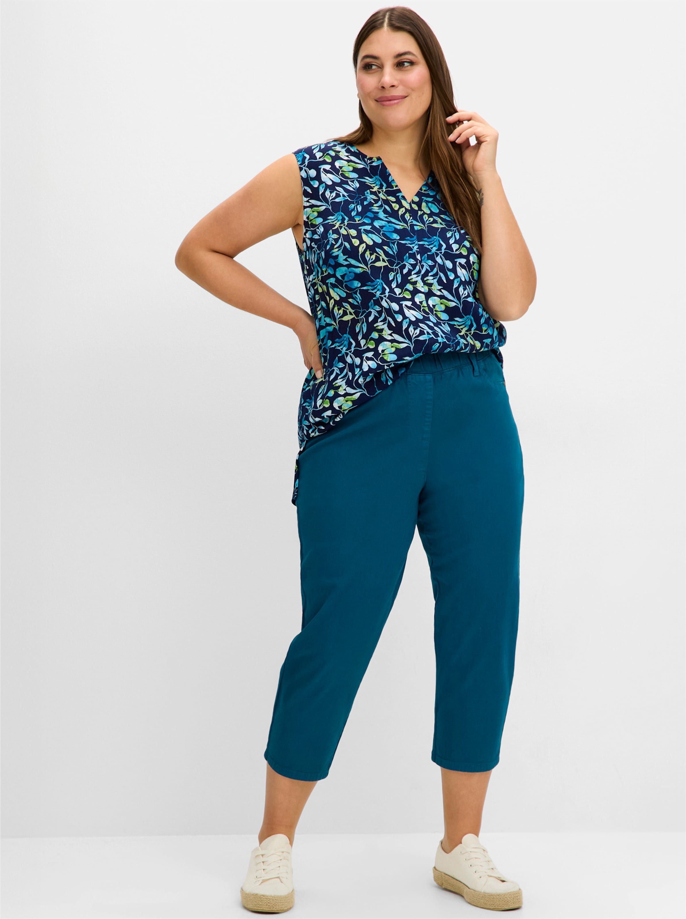 Sheego 7/8-Hose in schmaler Form, aus Twill