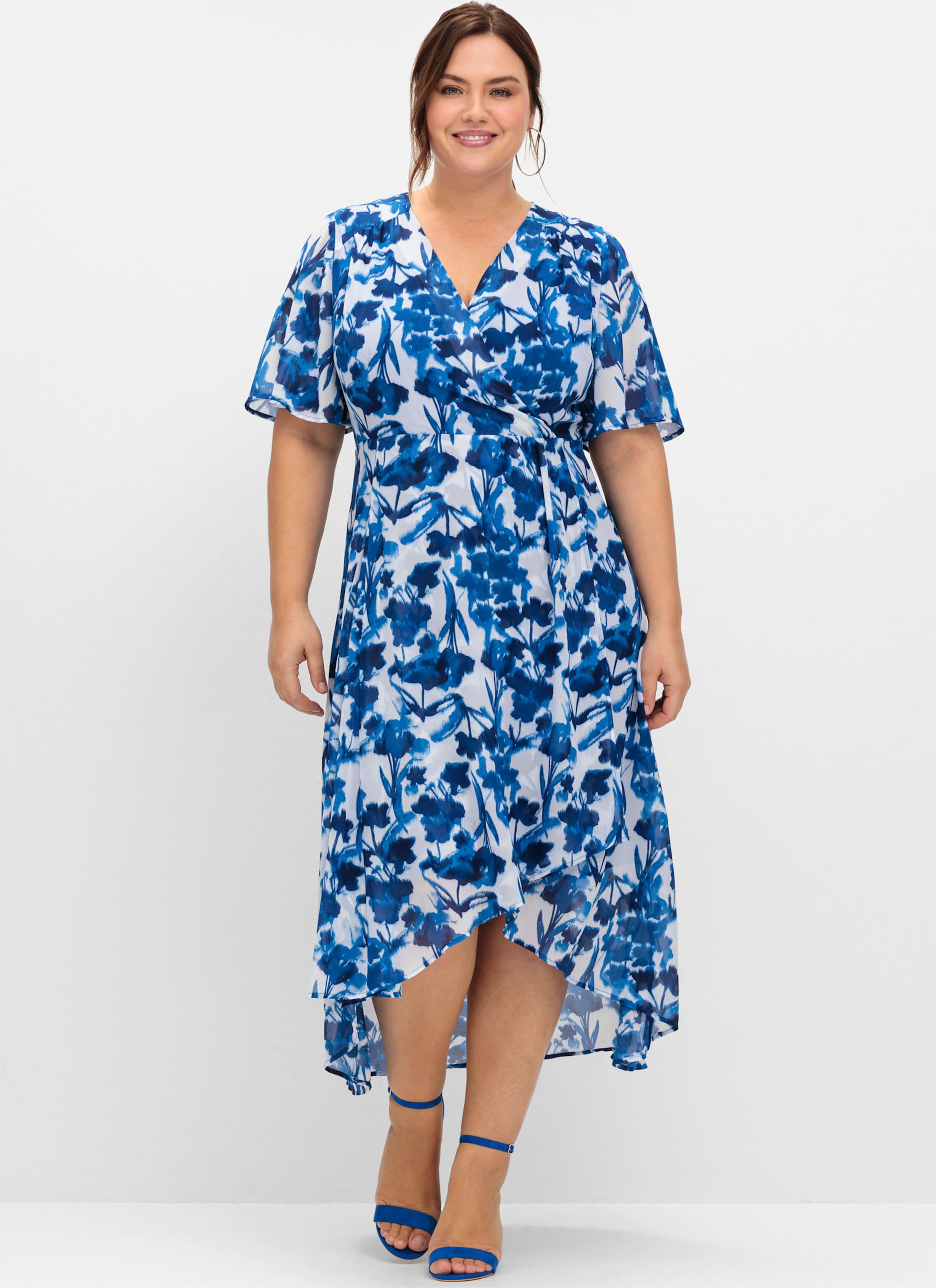 Sheego Chiffonkleid in Wickeloptik, mit Blätterprint