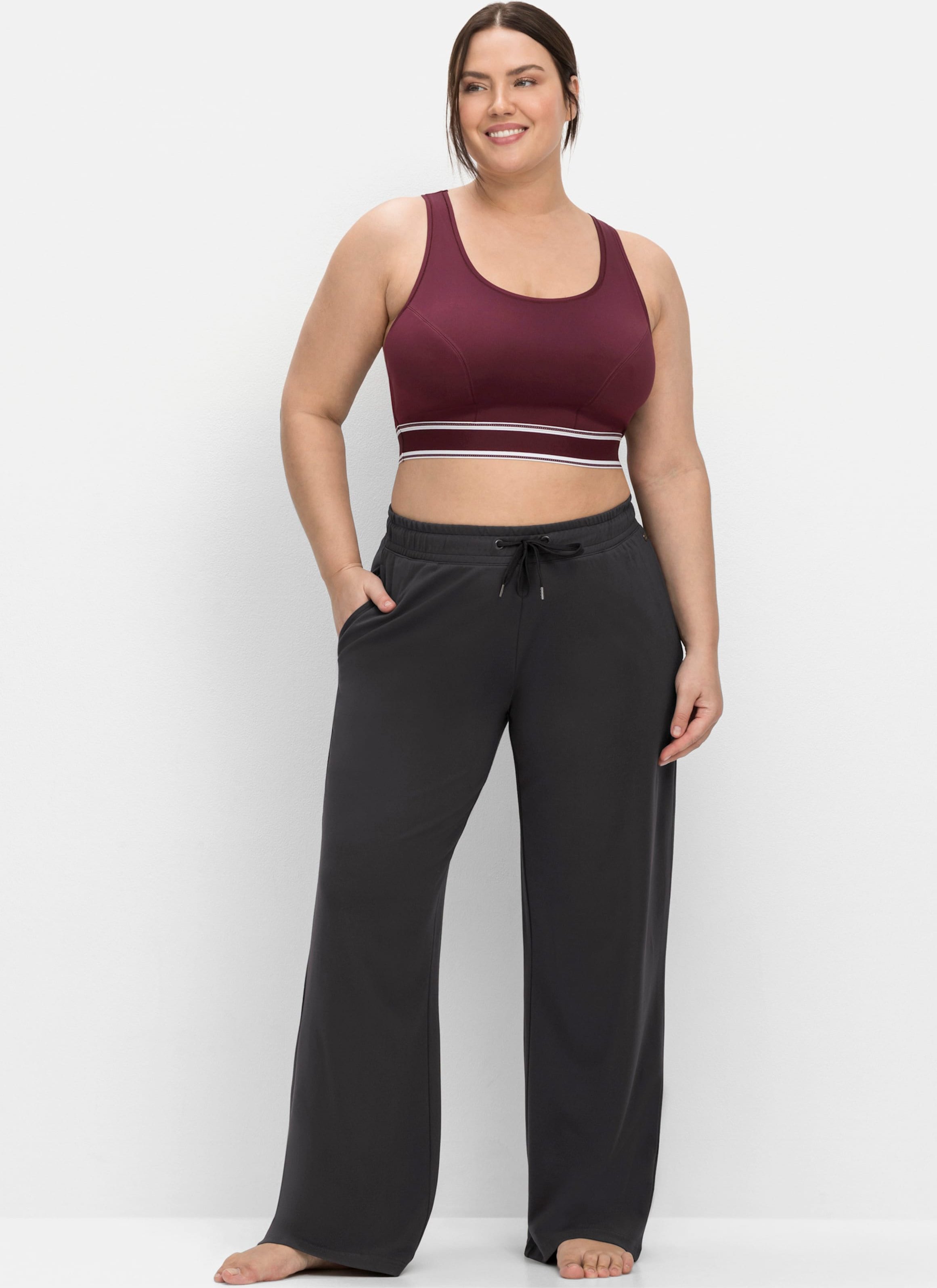 Sheego Sporthose in weiter Form