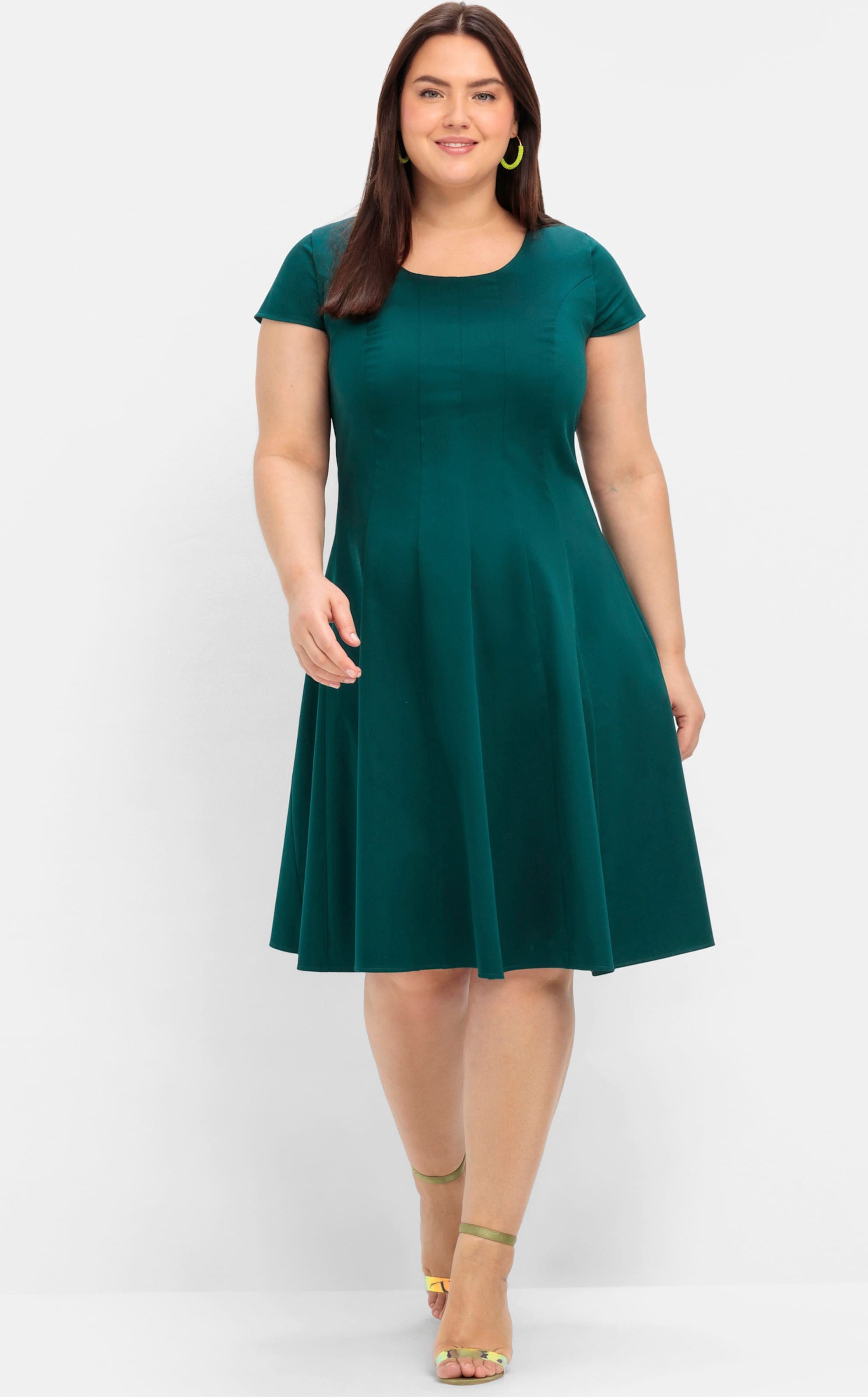 Sheego Cocktailkleid in Bahnenform