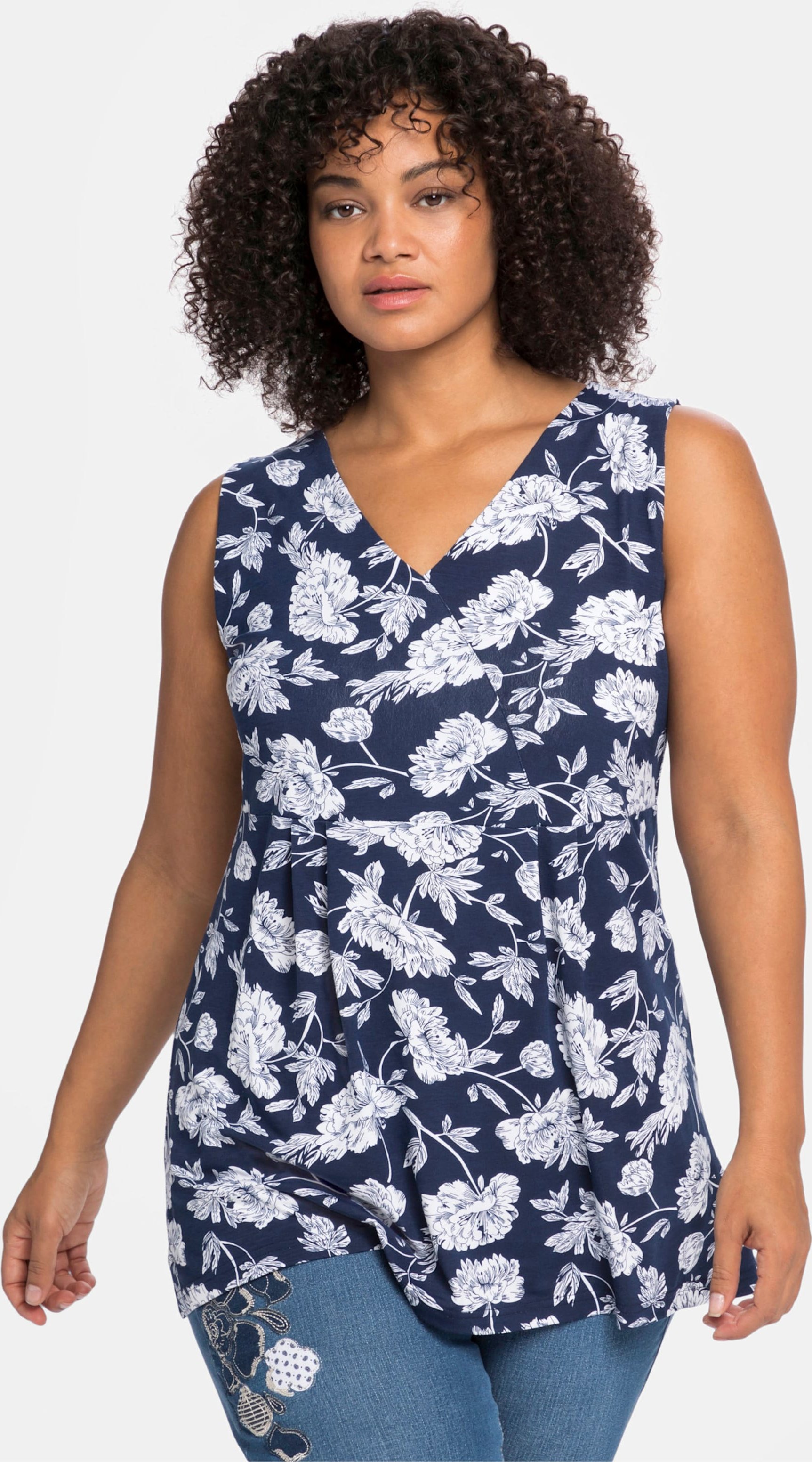 Sheego Longtop mit Spitze im Rücken