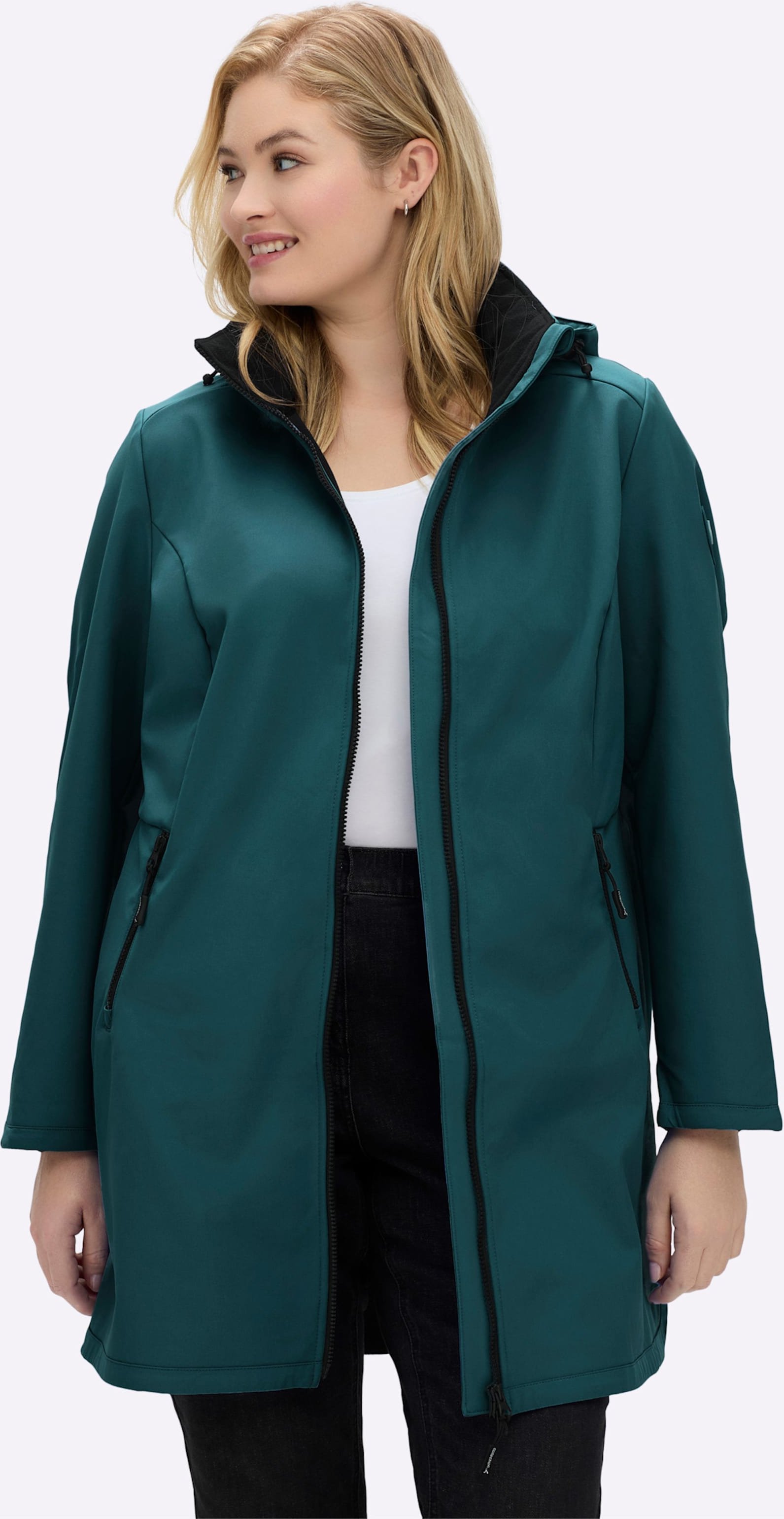 Sheego Softshelljacke mit Gummizug im Rücken