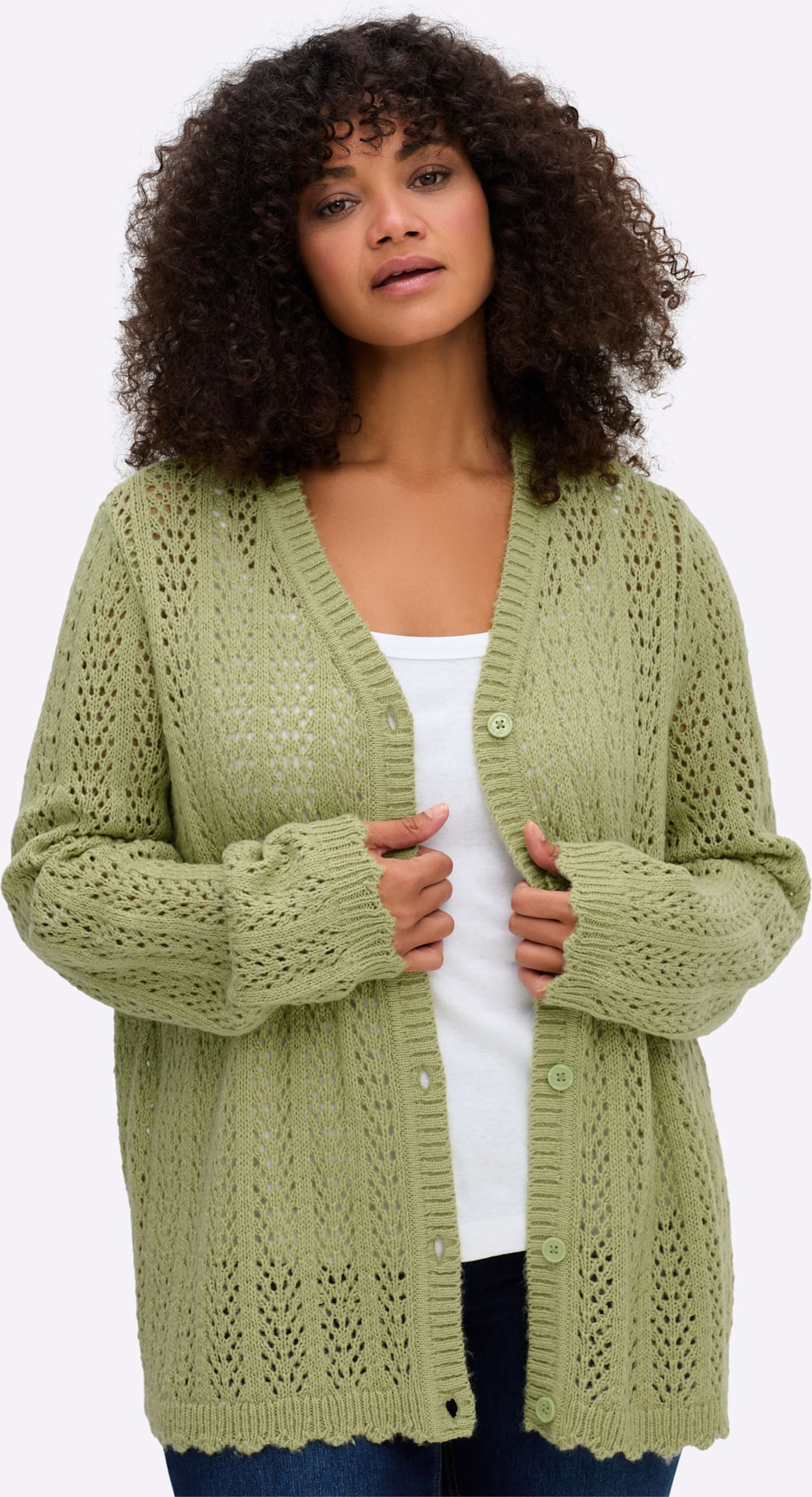 Sheego Ajourstrickjacke in kurzer Form