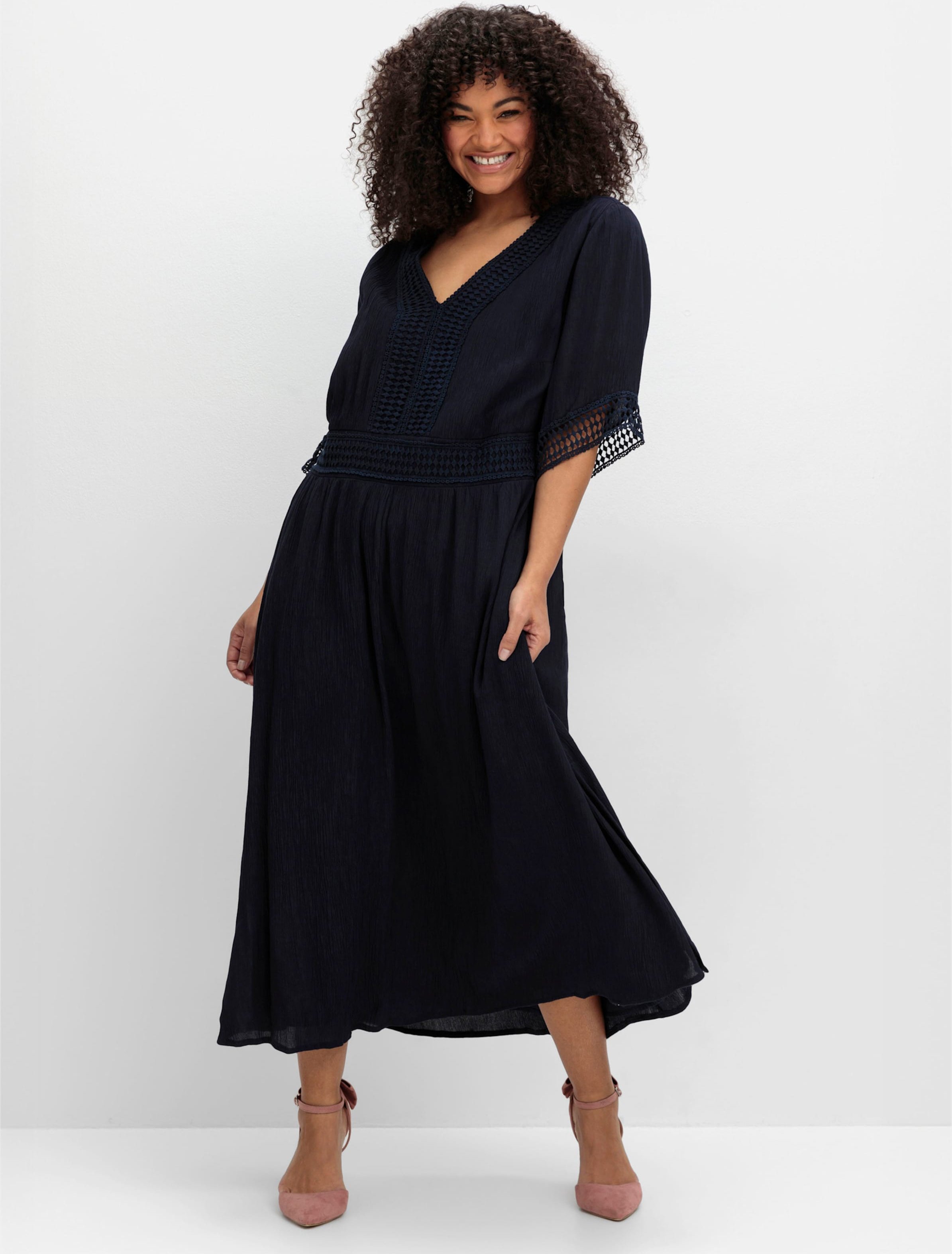Sheego Maxikleid mit Häkelspitze