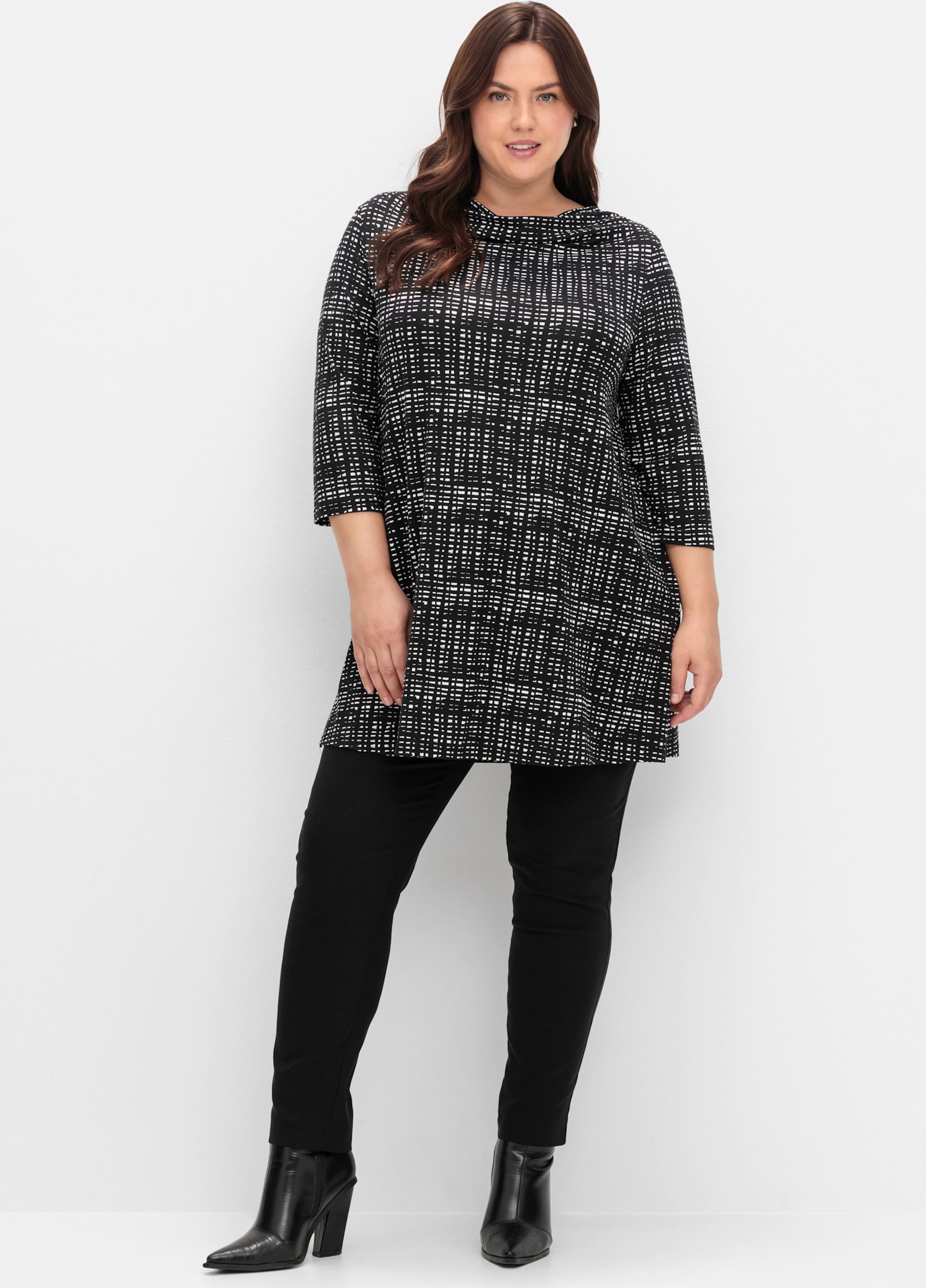 Sheego Longshirt mit Seitenschlitzen