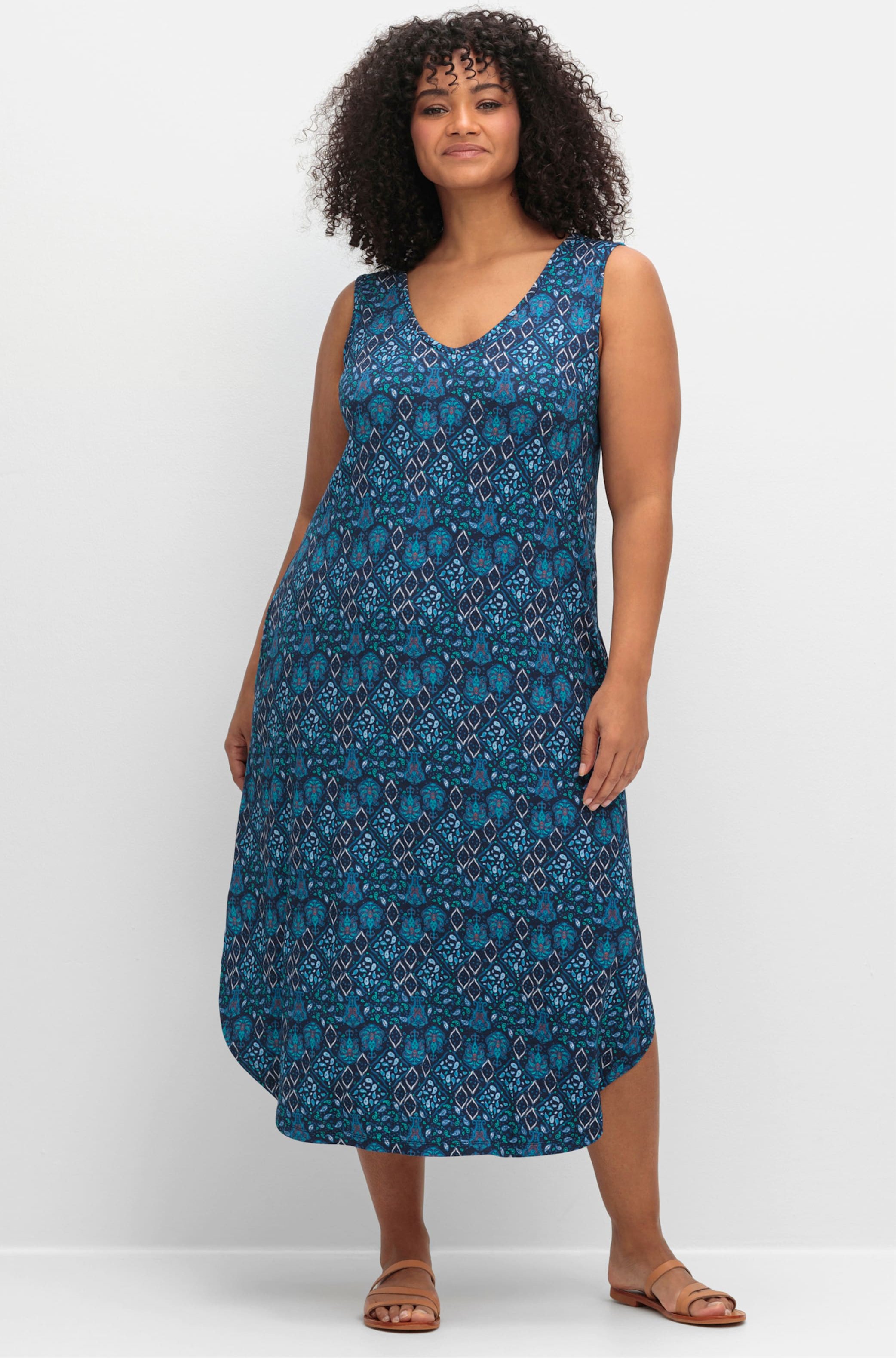 Sheego Jerseykleid mit Ornamentprint, ärmellos