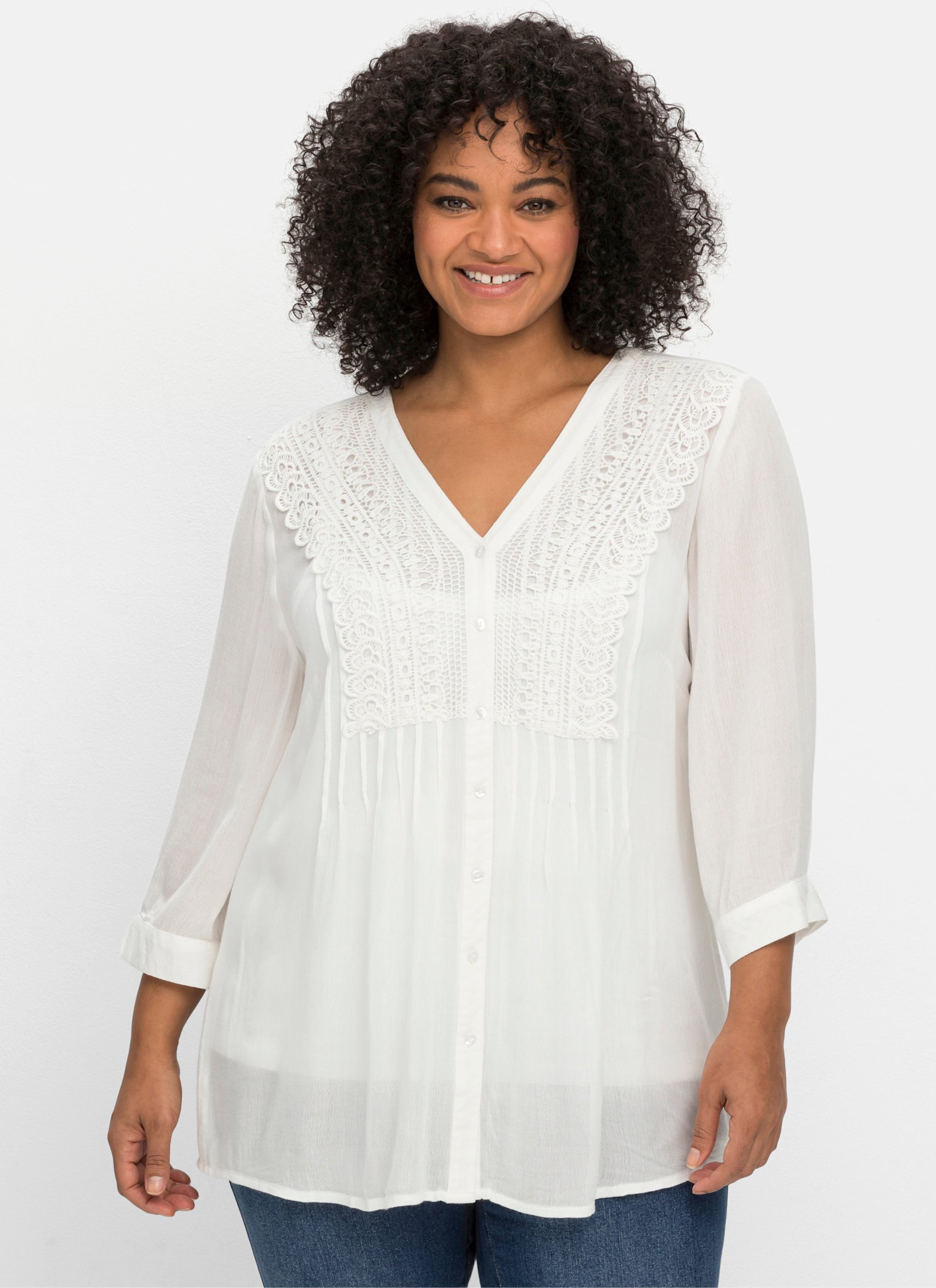 Sheego Crêpebluse mit Biesen und Häkelspitze