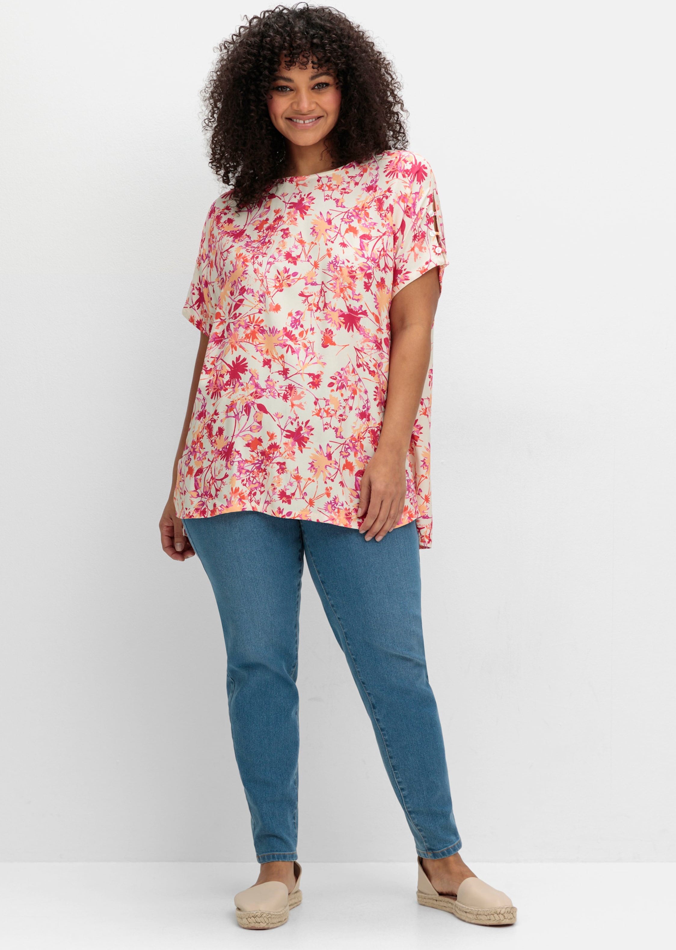 Sheego Tunika mit Cut-outs an den Ärmeln