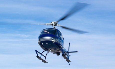 Für 1 Person: 30 Min. Helikopter-Rundflug (ab 6 Jahren)