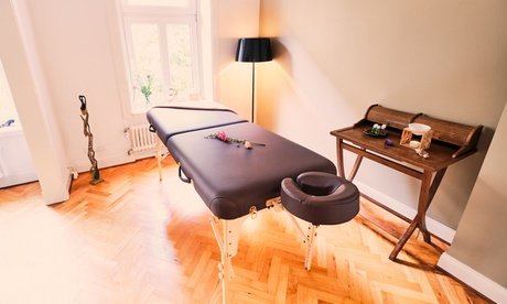 90 Min. Hawaiianische Wellnessmassage für 1 Person