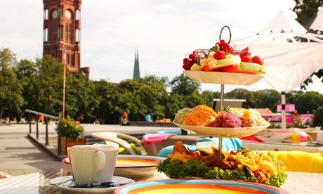 Für 2 Personen: Frühstücks-Brunch-Etagere am Berliner Fernsehturm (einlösbar von Sa.-So.)