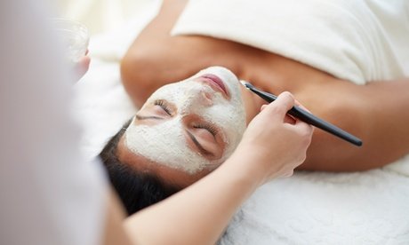 45 - 60 Min. Aqua-Facial oder klassische Gesichtsbehandlung für 1 Person