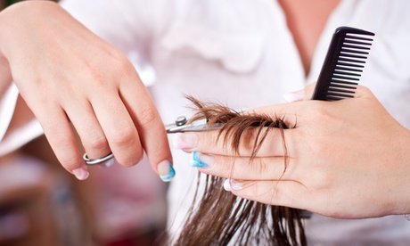 Ansatz färben (bis 2 cm): Waschen Schneiden und Föhnen inkl. Pflege (für alle Haarlängen)