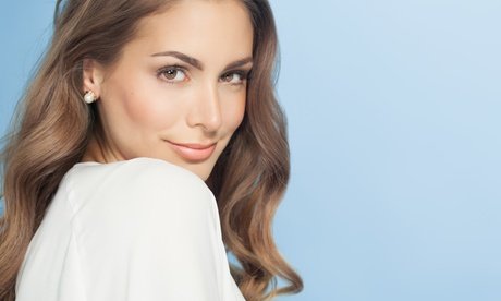 1x Behandlung: Nicht-invasive Gesichtsstraffung mit 10 Collagen-Fäden