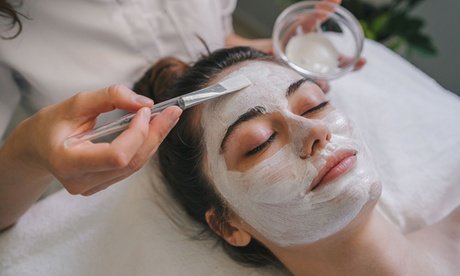 Freundinnen-Paket: 2x 50-60 Min. Gesichtsbehandlung nach Wahl inkl. Maske & Wilkommensdrink