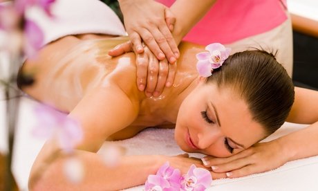 2 Behandlungen: 60 Min. Thai- oder Hot-Chocolate-Massage für 1 Person