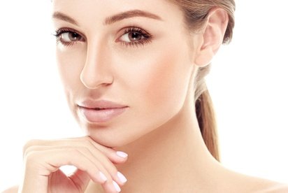 2 ml Hyaluron-Injektion für die Tiefenflutung des gesamten Gesichts für 1 Person