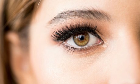 Wimpernlifting inkl. Wimpern färben und Getränk