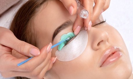 Augenbrauen- und Wimpernlifting inkl. Färben