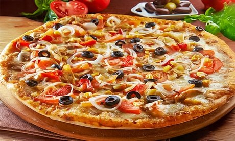 Für 4 Personen: Je 1 Salat Pizza- oder Pastagericht nach Wahl