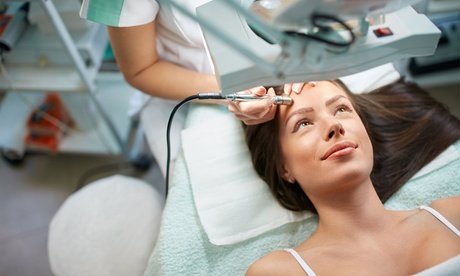 1x 60 Min. Gesichtsbehandlung mit Diamant-Mikrodermabrasion