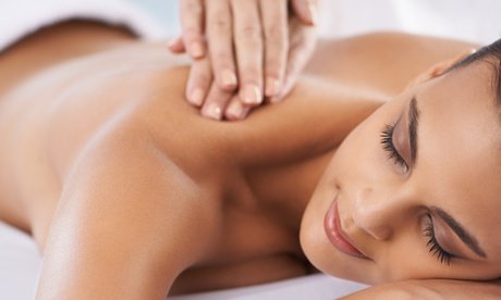 90 Min. Aromaöl-Massage für den ganzen Körper für 1 Person (Angebot gilt nur für Damen)