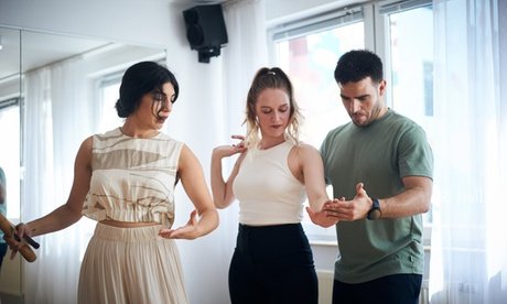 Für 1 Person: 4x bis zu 75 Min. Salsa-Anfänger-Kurs
