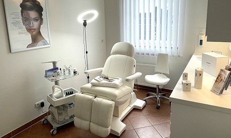 30 Min. therapeutische Rücken- & Kopf Aromaöl-Massage zum Stressabbau für 1 Person