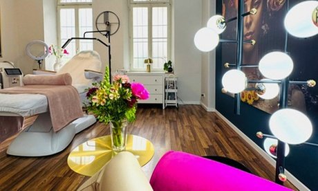 50 Min Basis-Pflege-Behandlung & Ausreinigung inkl. klärender Maske