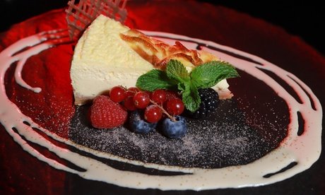 Für 1 Person: Vegetarischer Hochgenuss - 3 Gänge mit Zucchini-Tatar und Blumenkohl-Steak