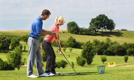 Für 1 Person: 2 Std. Golf-Schnupperkurs inkl. Ausrüstung und Golf-Trainer