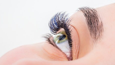 Wimpern-Lifting inkl. Färben mit Keratin
