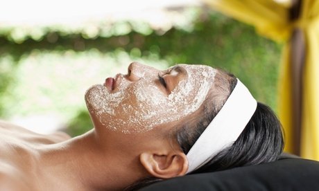 60 Min. Aqua-Facial-Behandlung inkl. Tiefenreinigung