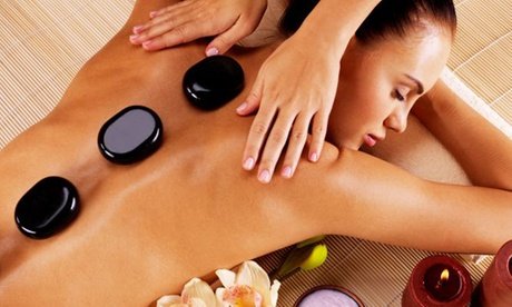60 Min. Wellness-Aromaöl-Ganzkörper-Massage