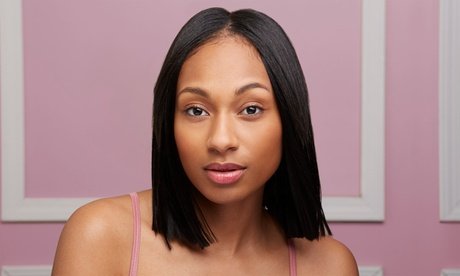 Waschen Schneiden und Föhnen für bis zu schulterlanges Haar